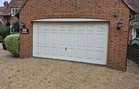 1 Garage Door Spraying